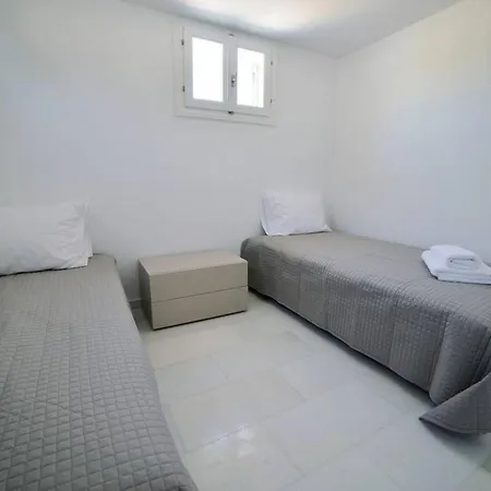 Ferienhaus Coral With 4 Bedrooms In Paros