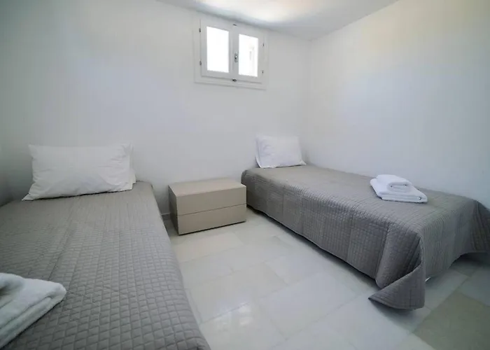 Nyaraló Coral With 4 Bedrooms In Paros